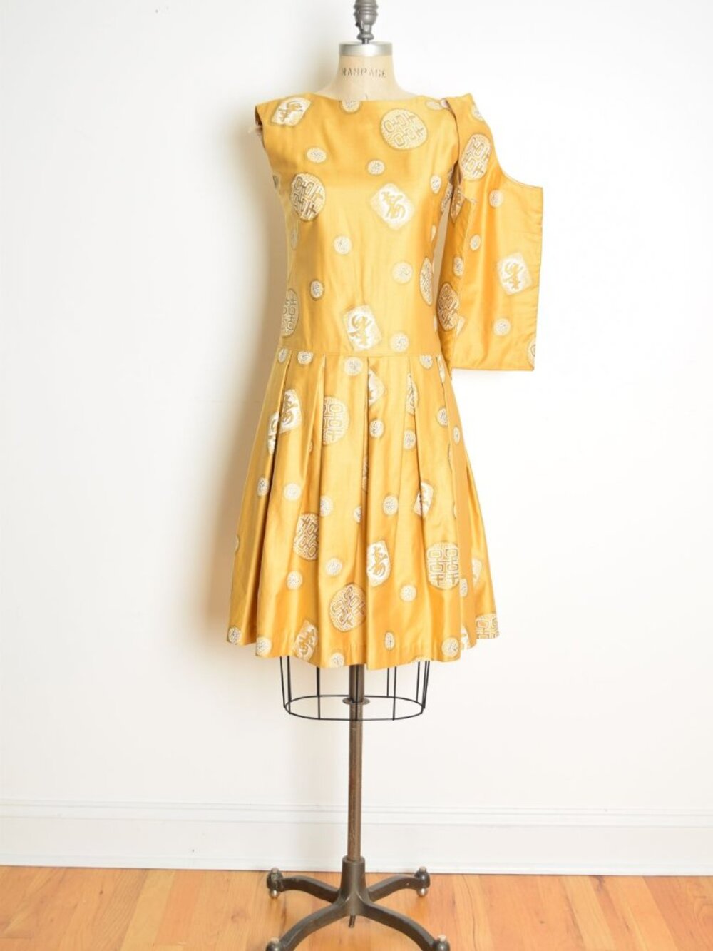 vintage 60s dress purse set yellow Asian tiki print mod pleated cotton bag S